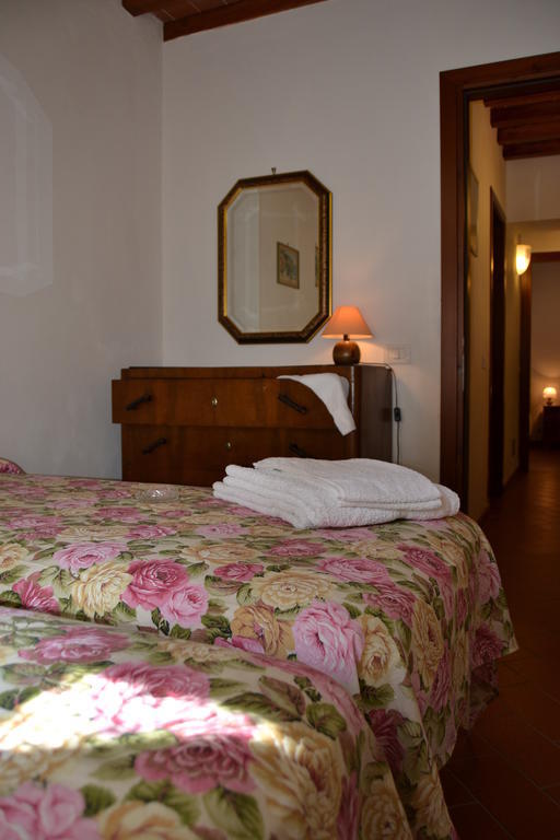 Agriturismo La Querce Rignano Sull Arno Bilik gambar